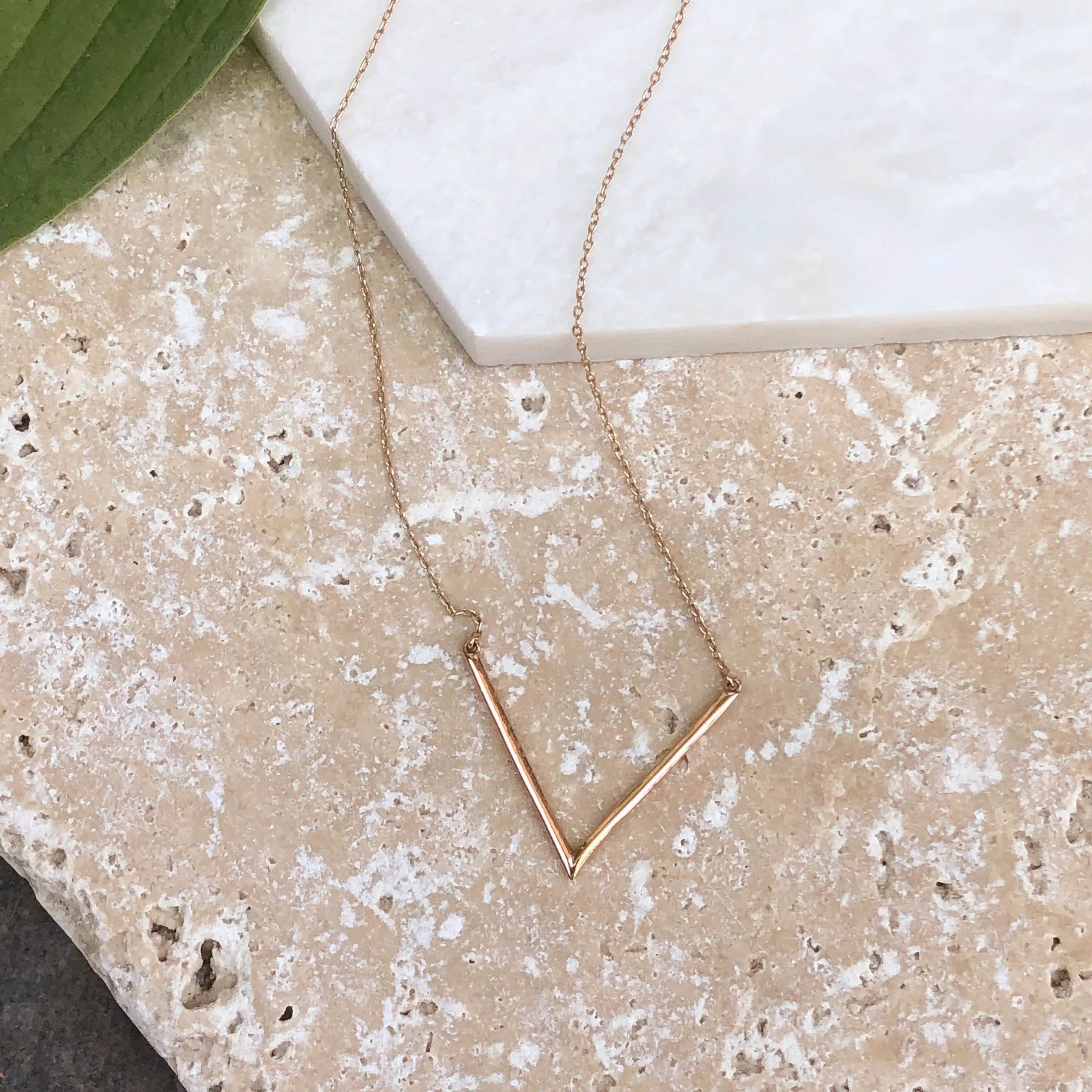 14KT Rose Gold "V" Geometric Pendant Chain Necklace
