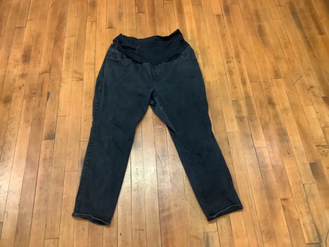 20 Short Maternity Pants