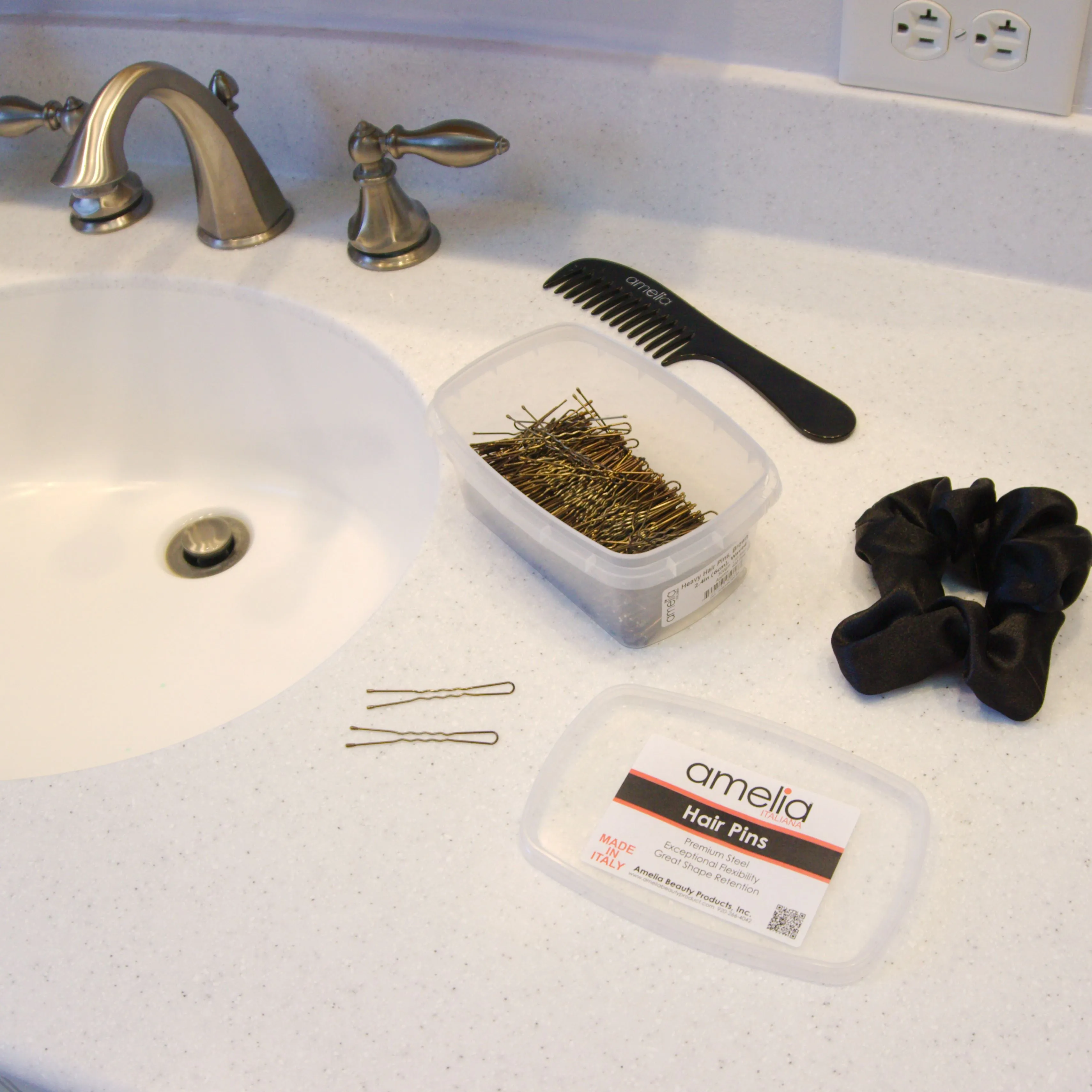 600, Black, 2.4in (6.0cm), Italian Made Waved Hair Pins, Recloseable Stay Clean and Organized Container