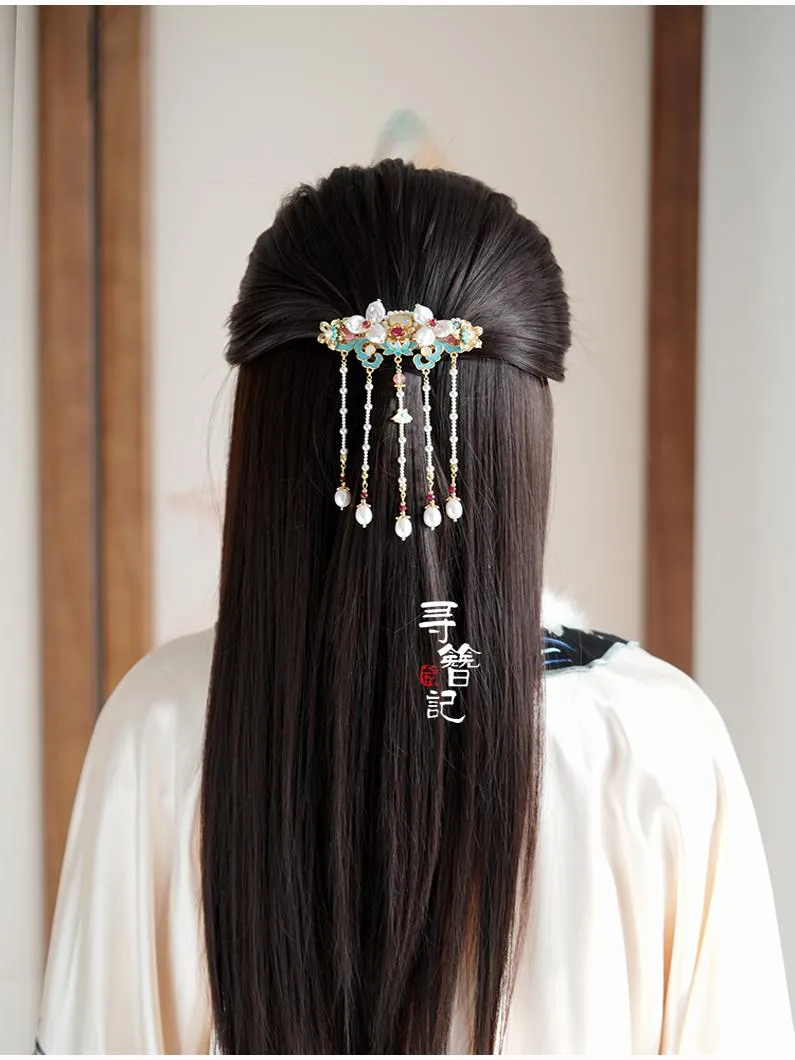 Back Hair Pin: Fourth Hour