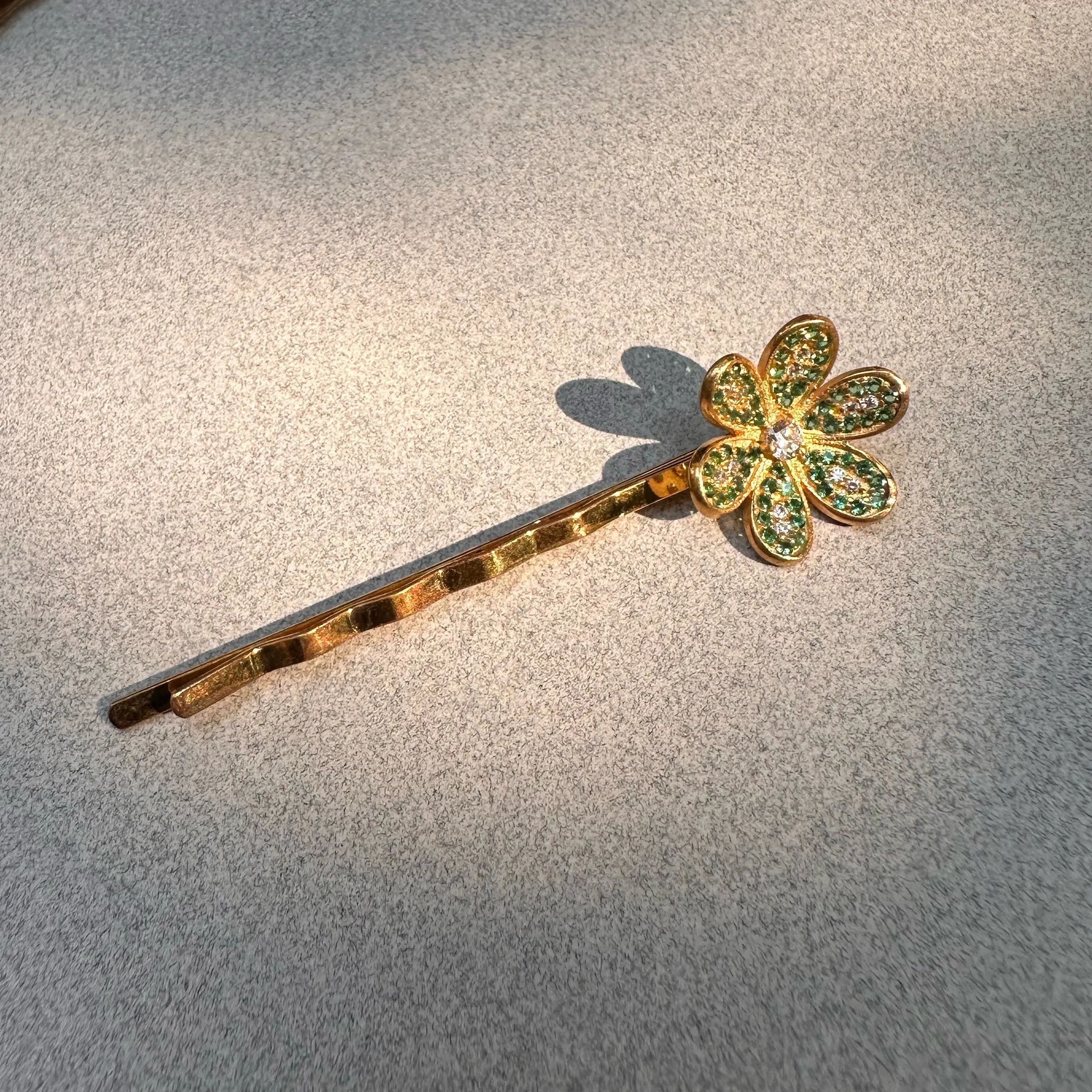 Bianca Pin