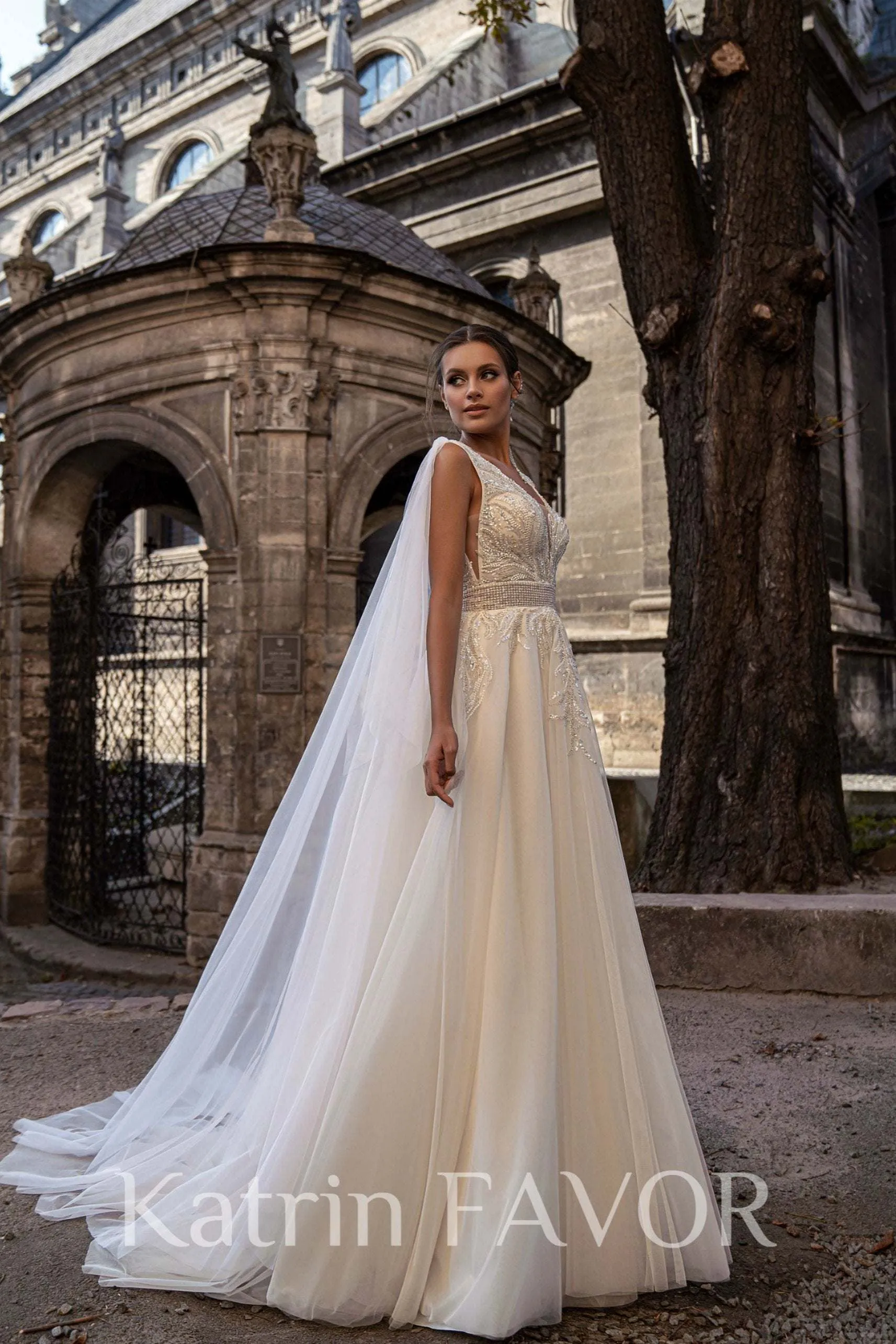 Bohemian maternity wedding dress | Tulle cape wedding | KatrinFAVOR
