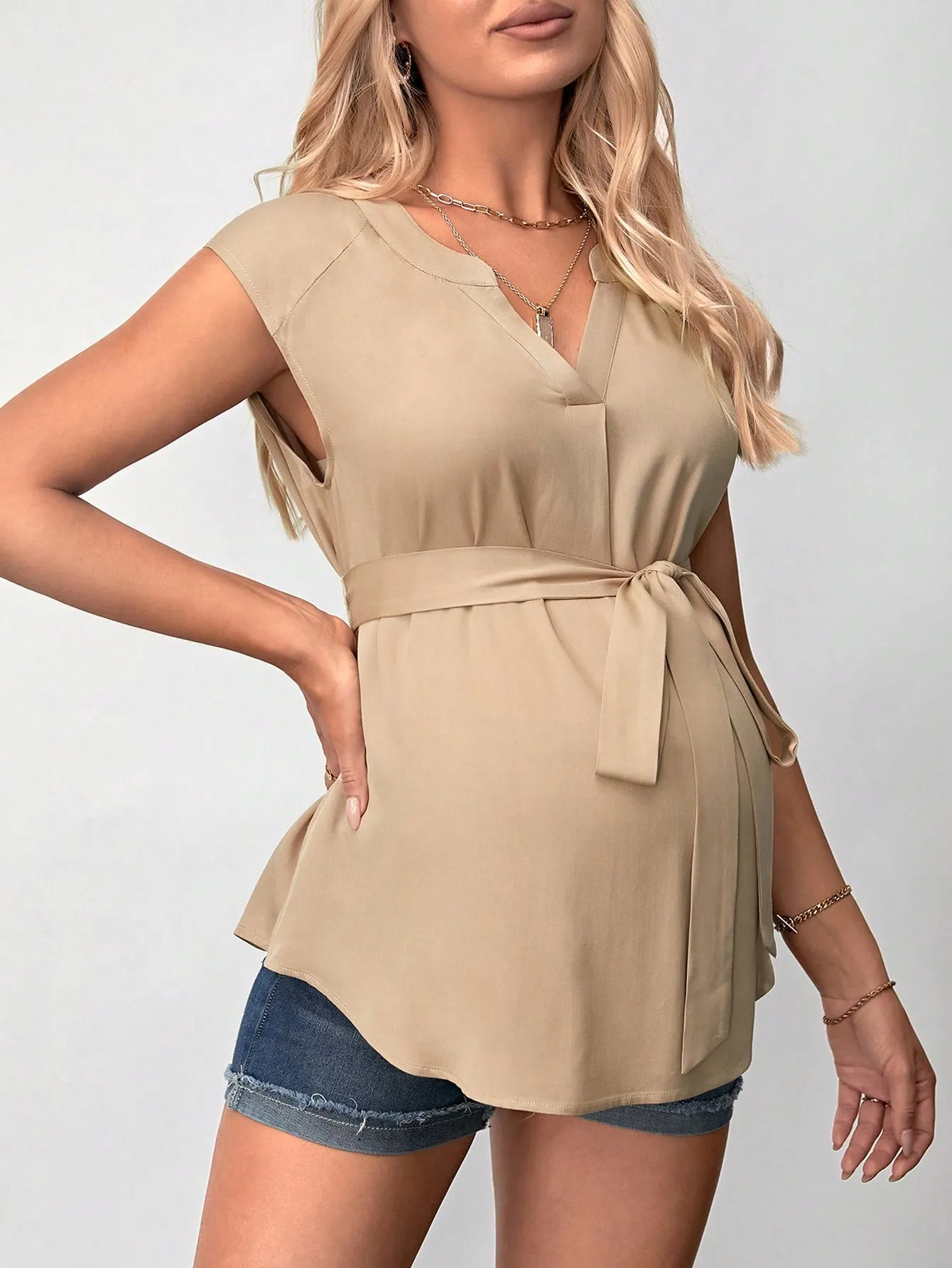 Cherry Vibes Blusa Maternidad Sin Mangas con Cinturón