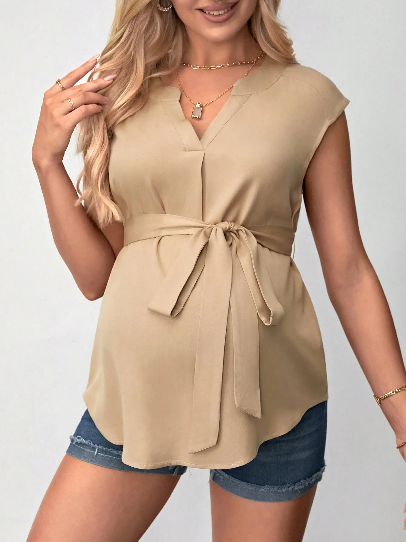 Cherry Vibes Blusa Maternidad Sin Mangas con Cinturón