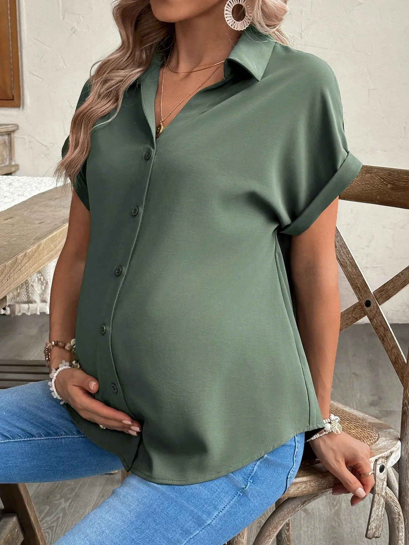 Cherry Vibes: Camisa casual de maternidad en