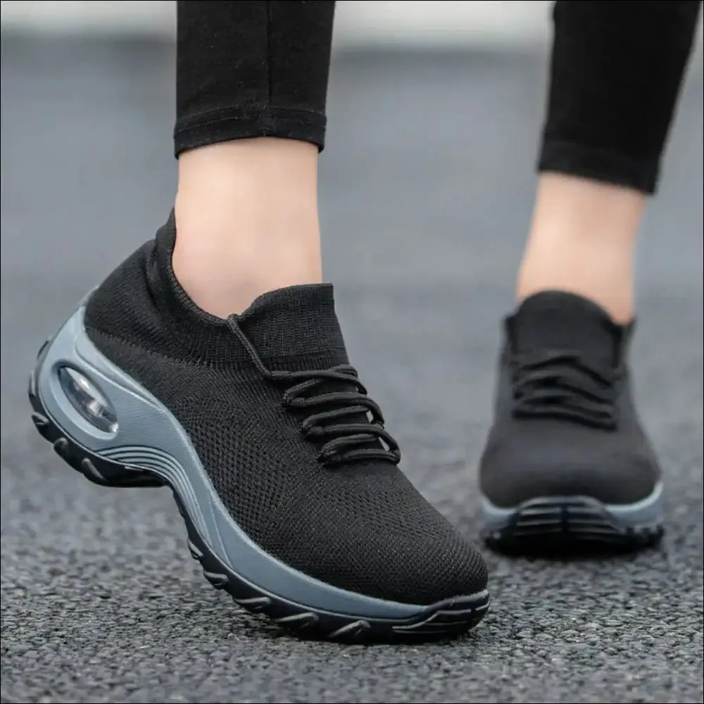 Chic Lace Up Round Toe Platform Sneakers