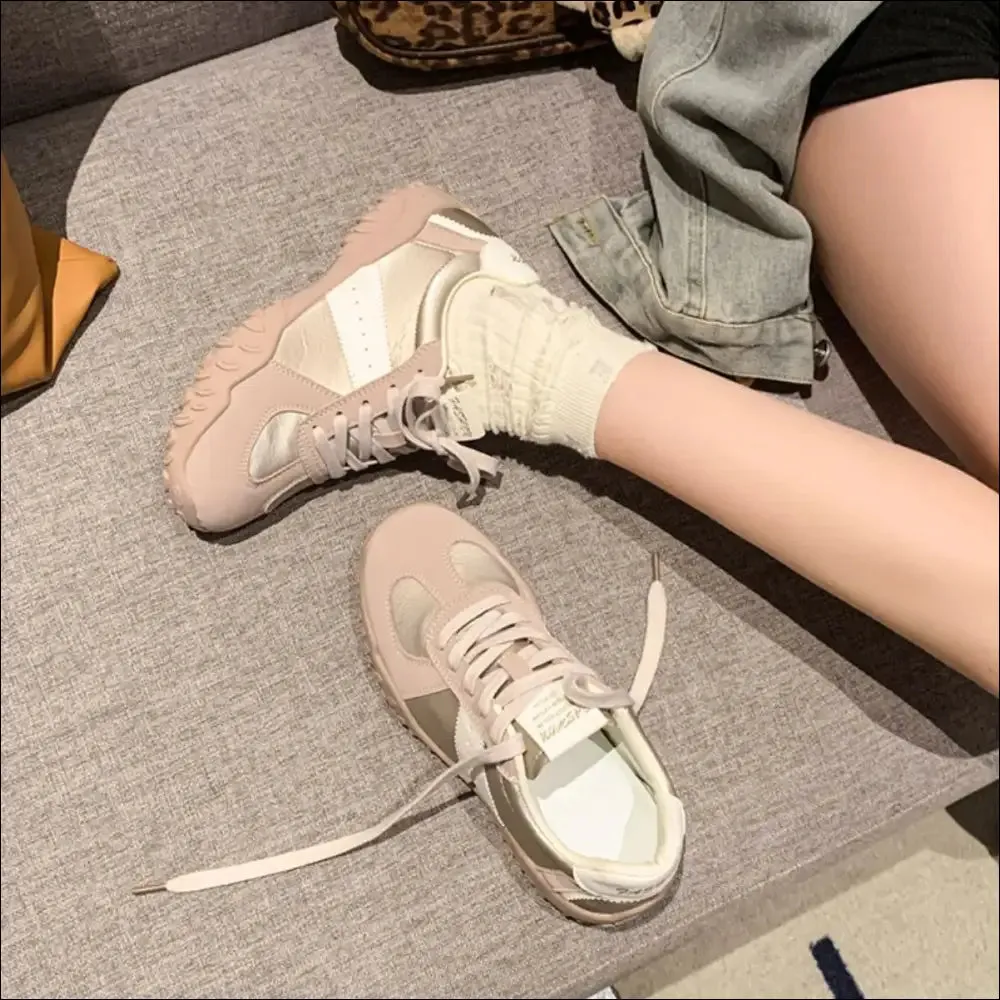 Chic Round Toe Flats for All-Day Comfort
