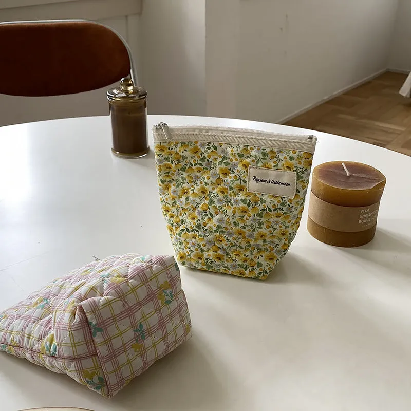 Classic Quilted Daisy Deer Sunflower Floral Soft Small Coin Purse, Cute Coin Purse