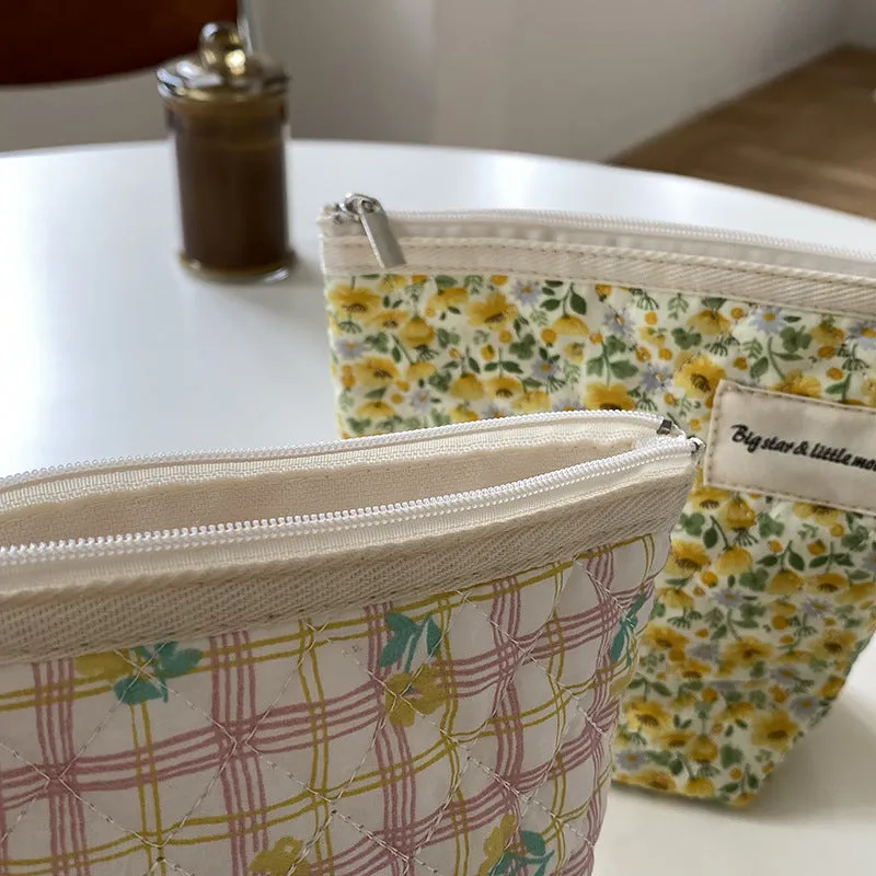 Classic Quilted Daisy Deer Sunflower Floral Soft Small Coin Purse, Cute Coin Purse