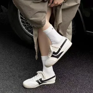 Contrast Line Detail Flats Athletic