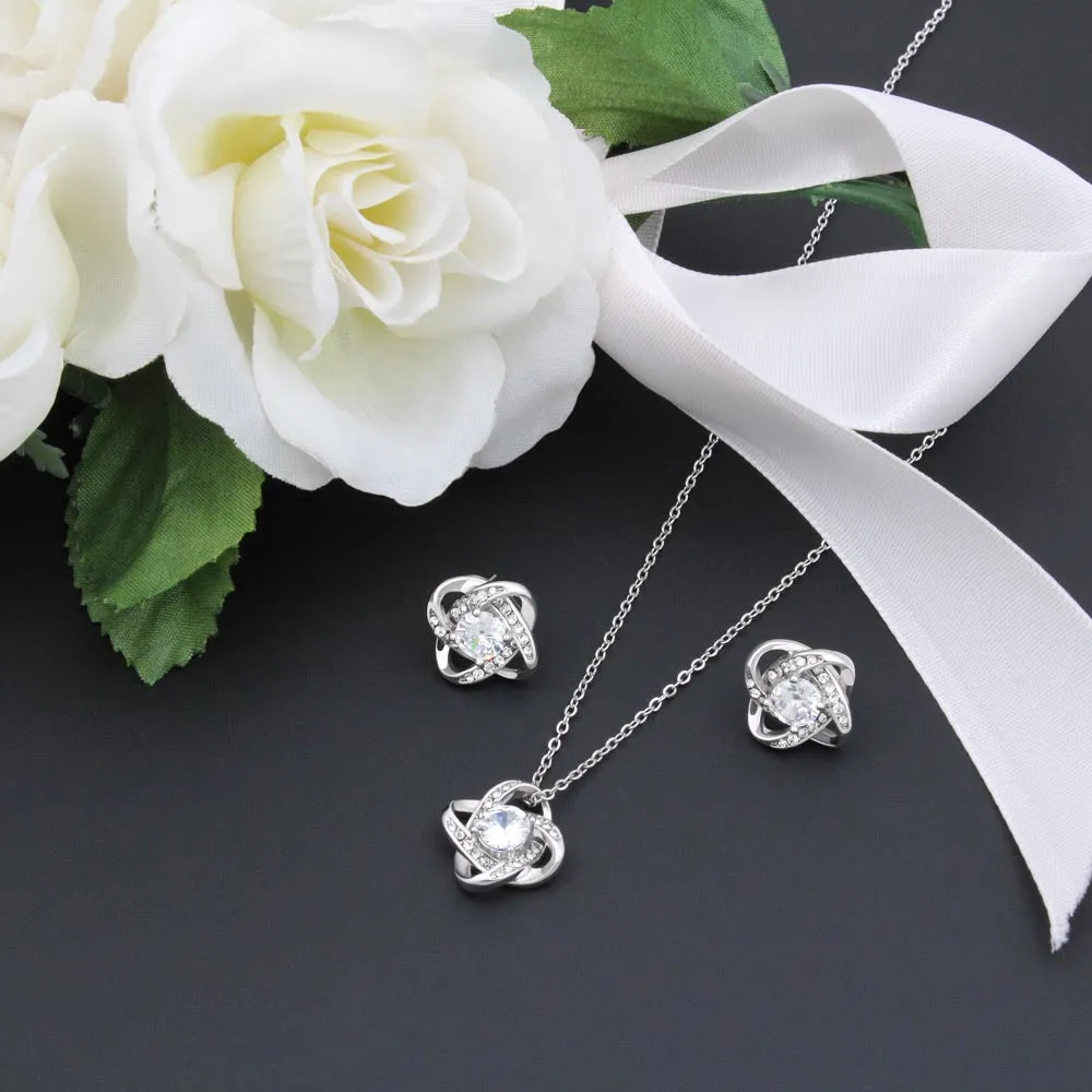 Custom Name Valentine's Day Necklace for Girlfriend 14k White Gold Pendant Chain Necklace Jewelry with Message Card Gift Box for Girlfriend Wife Fiancee Woman Girl