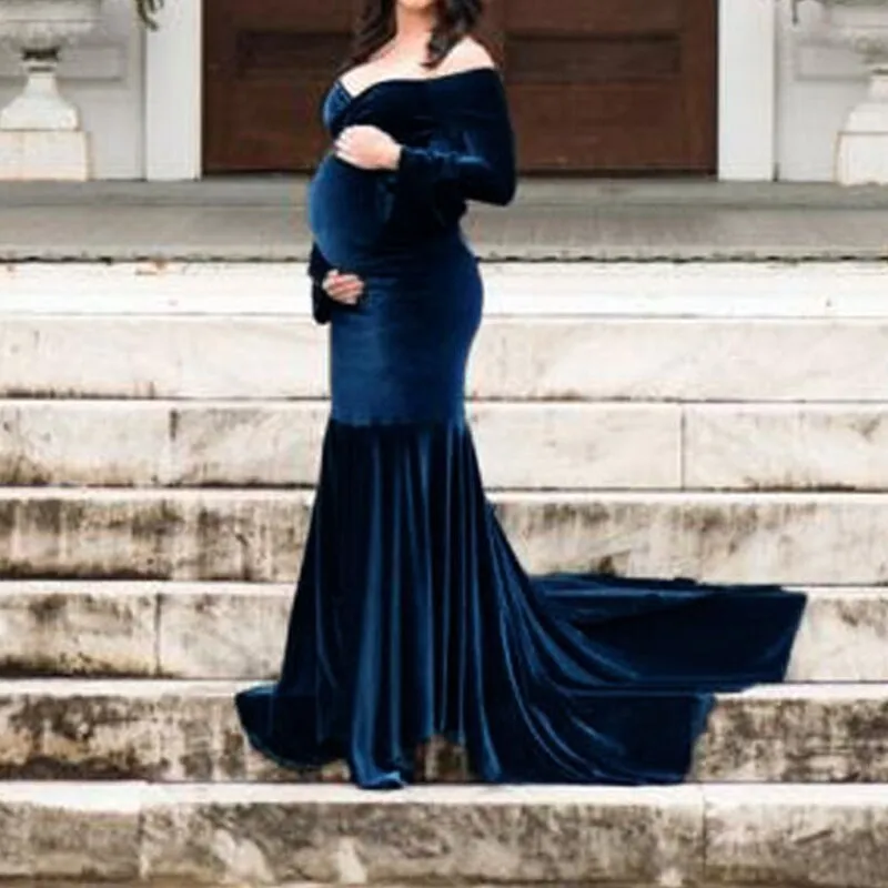 Ethereal Elegance: Long Sleeve Velvet Maternity Dress for Photoshoot