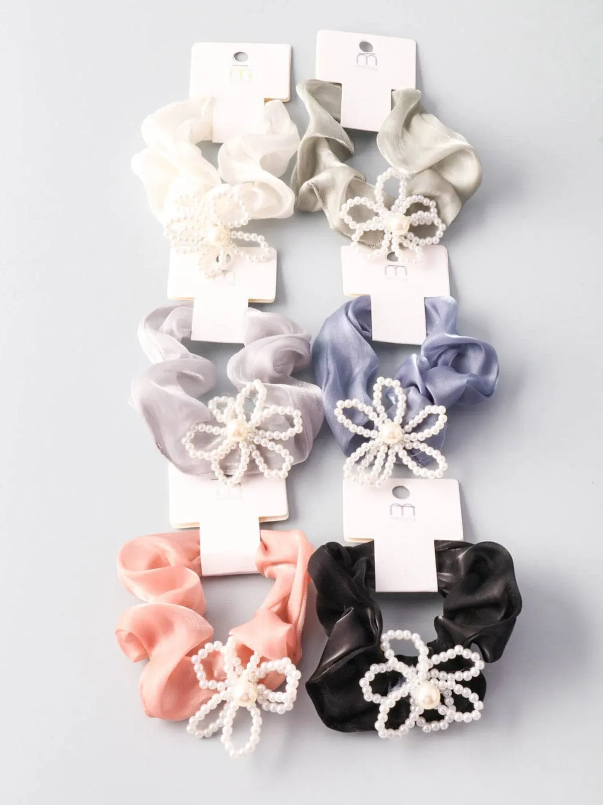 FASHION ASSORTED COLORS FLOWER PEARL SCRUNCHIES