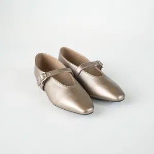 FLAT SHOE