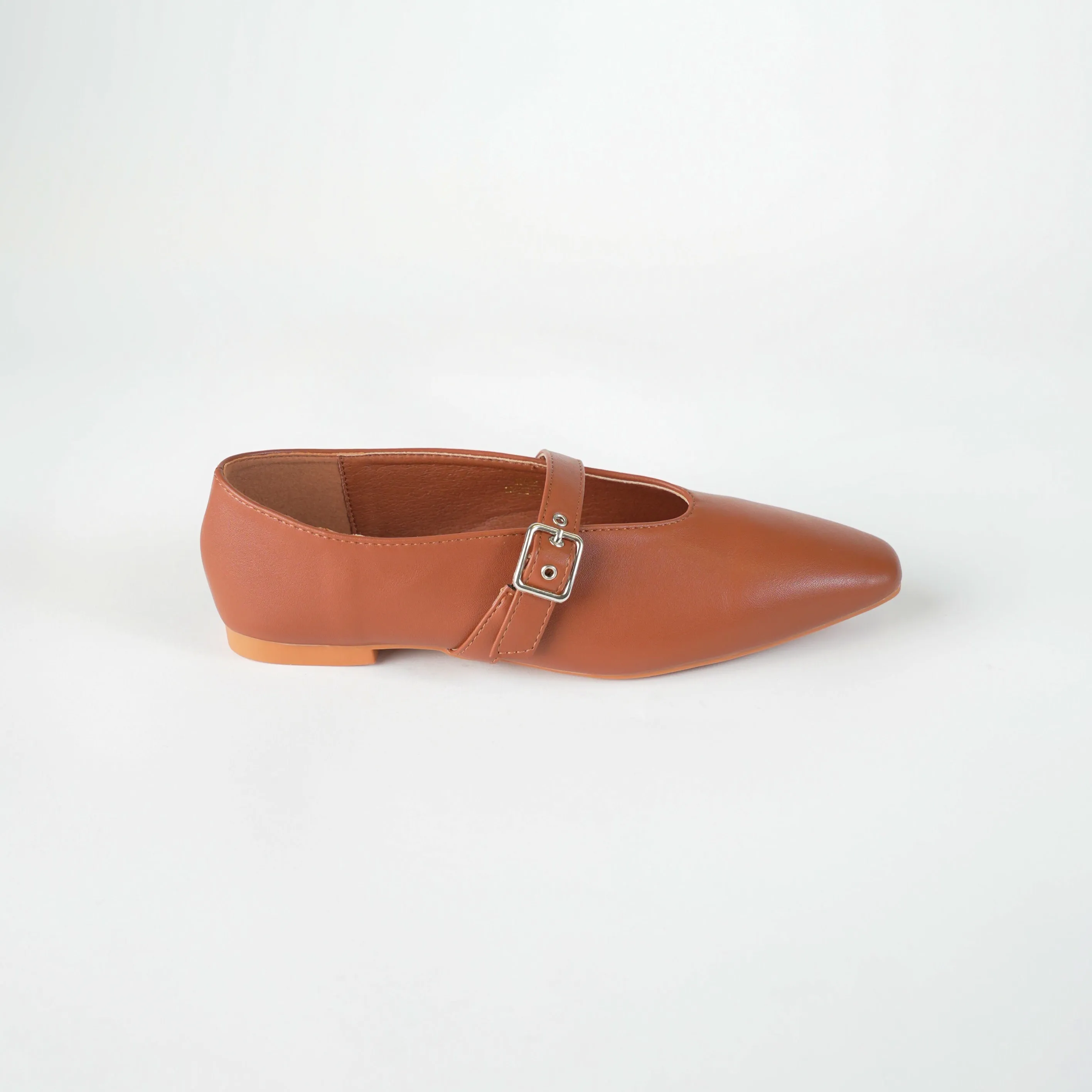 FLAT SHOE