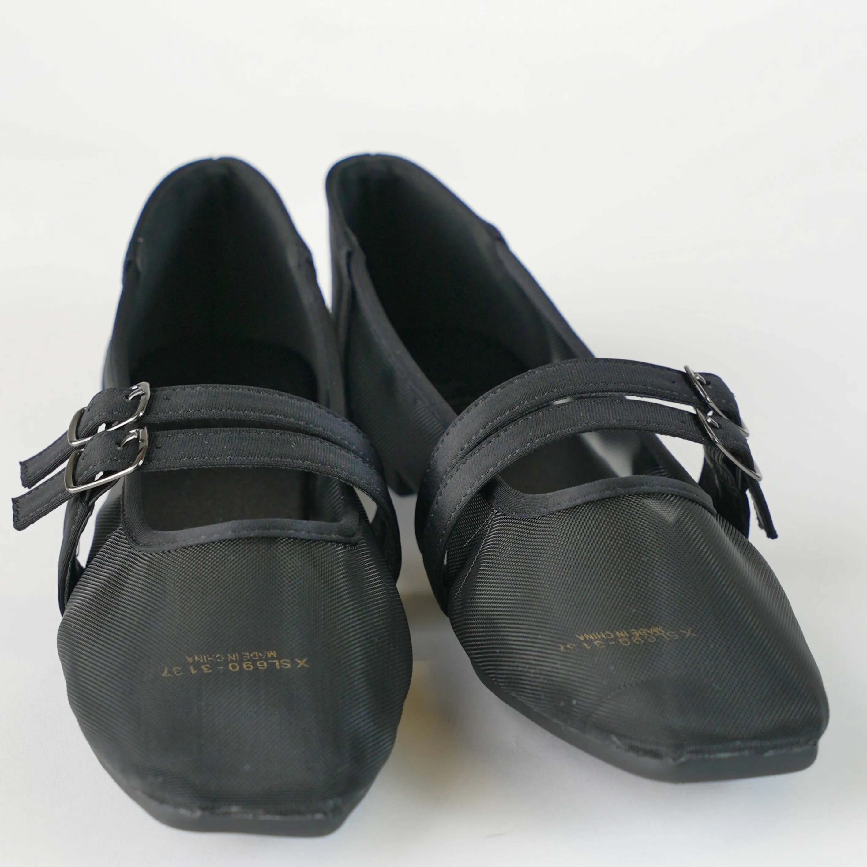 FLAT SHOE