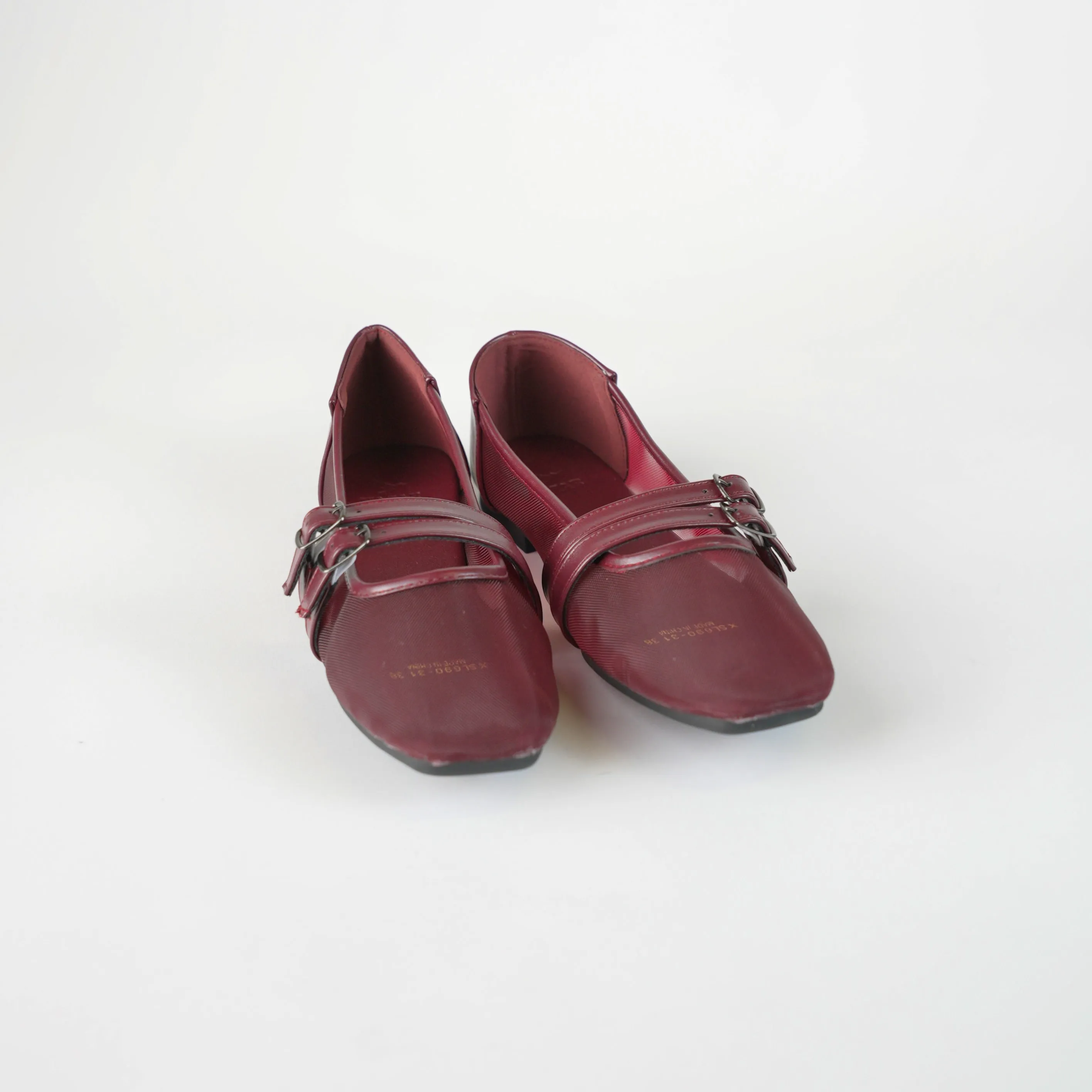 FLAT SHOE