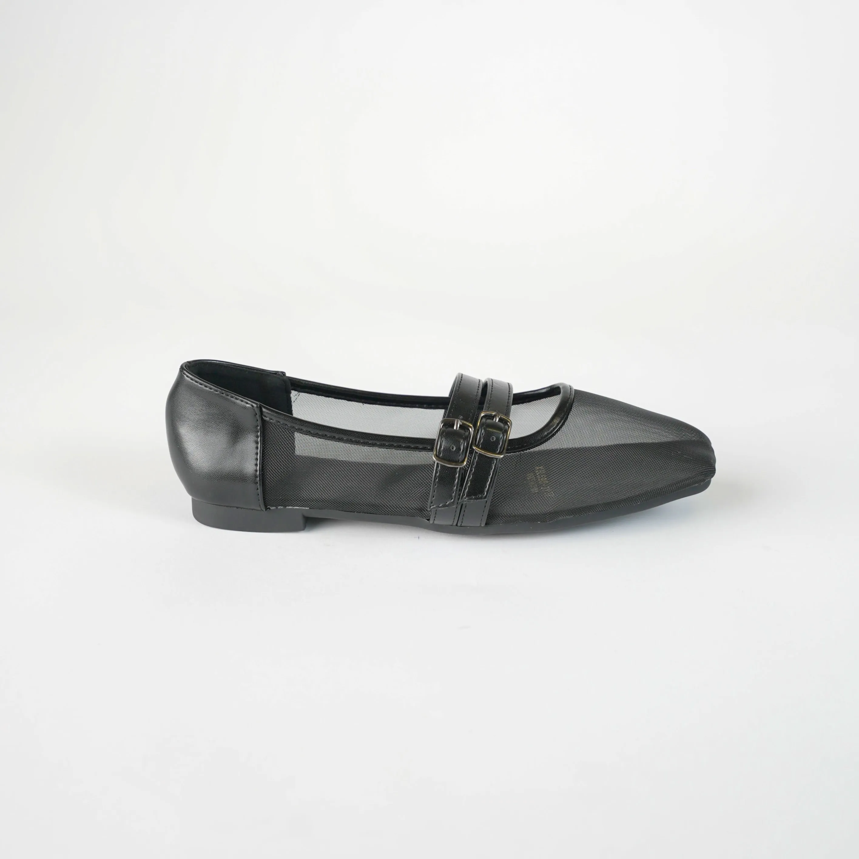 FLAT SHOE