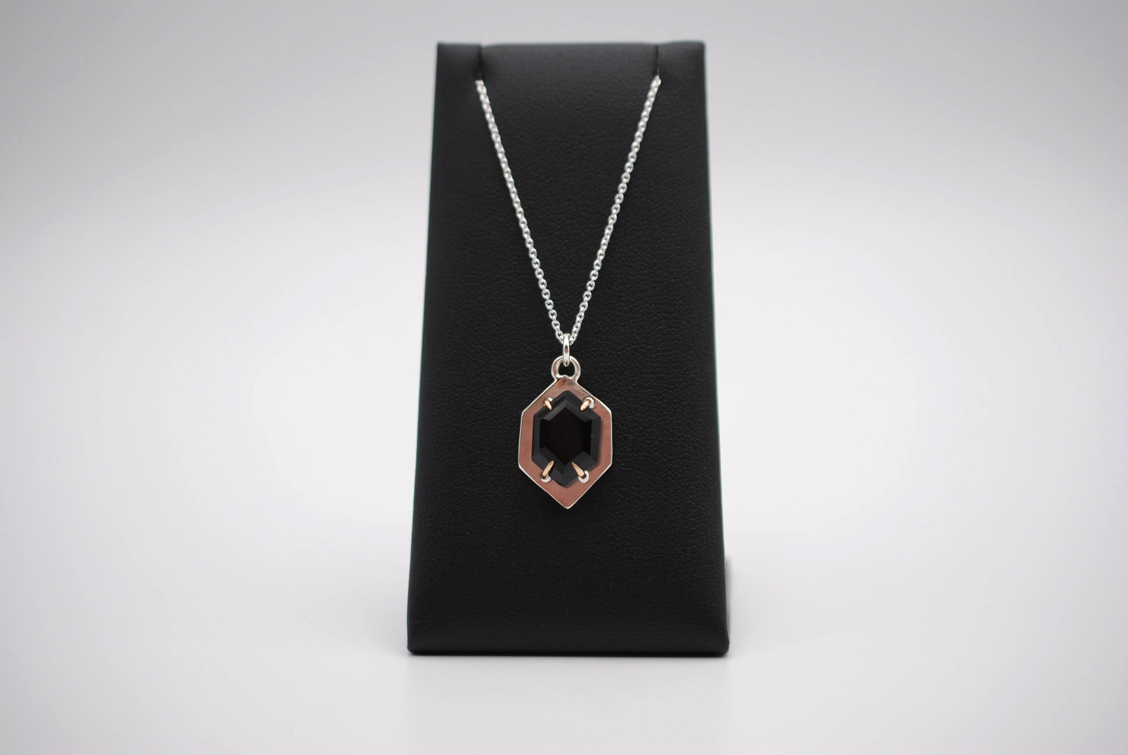 Hexagon Onyx with 14K Yellow Gold Setting Pendant Necklace on a Cable Chain