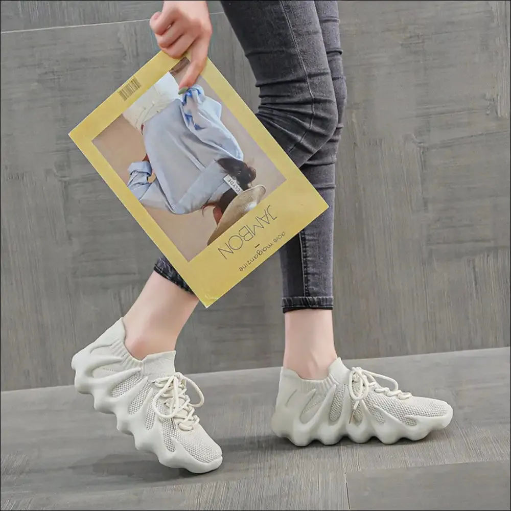 Lace Up Round Toe Mesh Athletic Sneakers