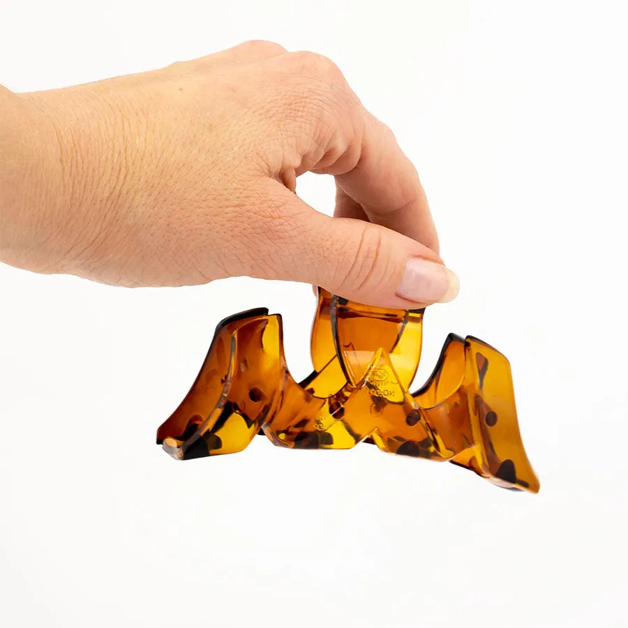 Medium W-Shaped Tortoise Claw