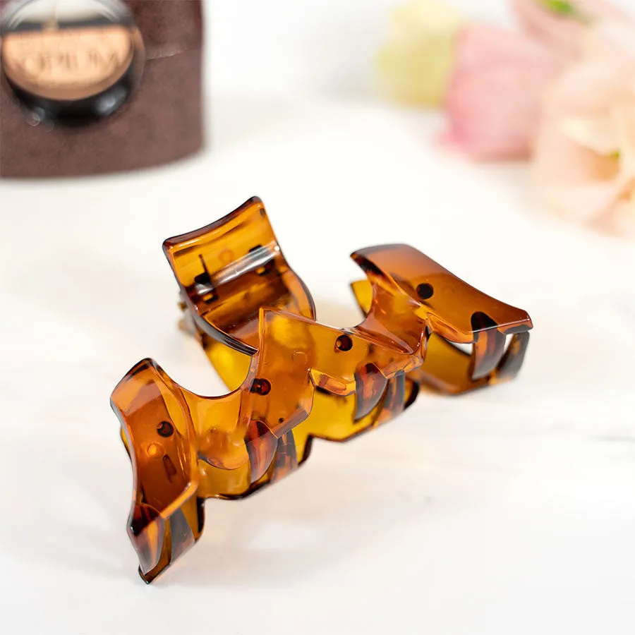 Medium W-Shaped Tortoise Claw