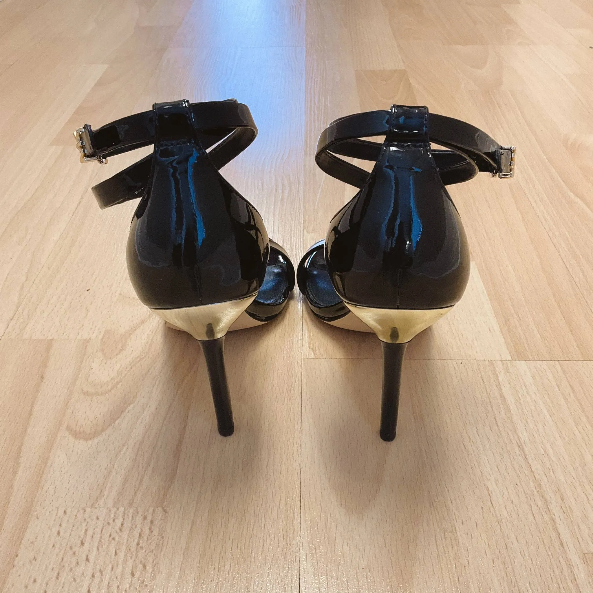 Michael Kors Heel Size 7.5