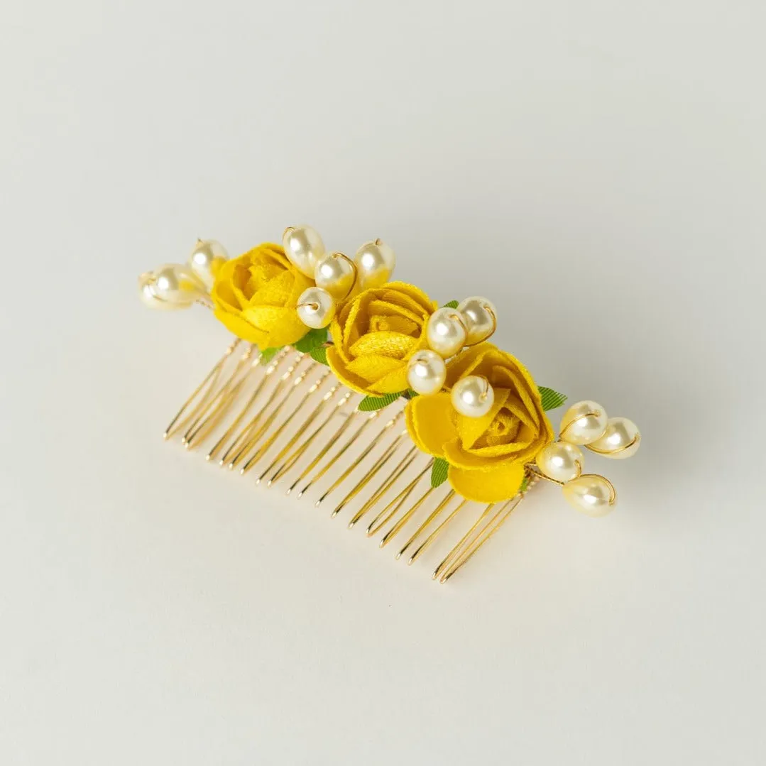 Nyra Comb