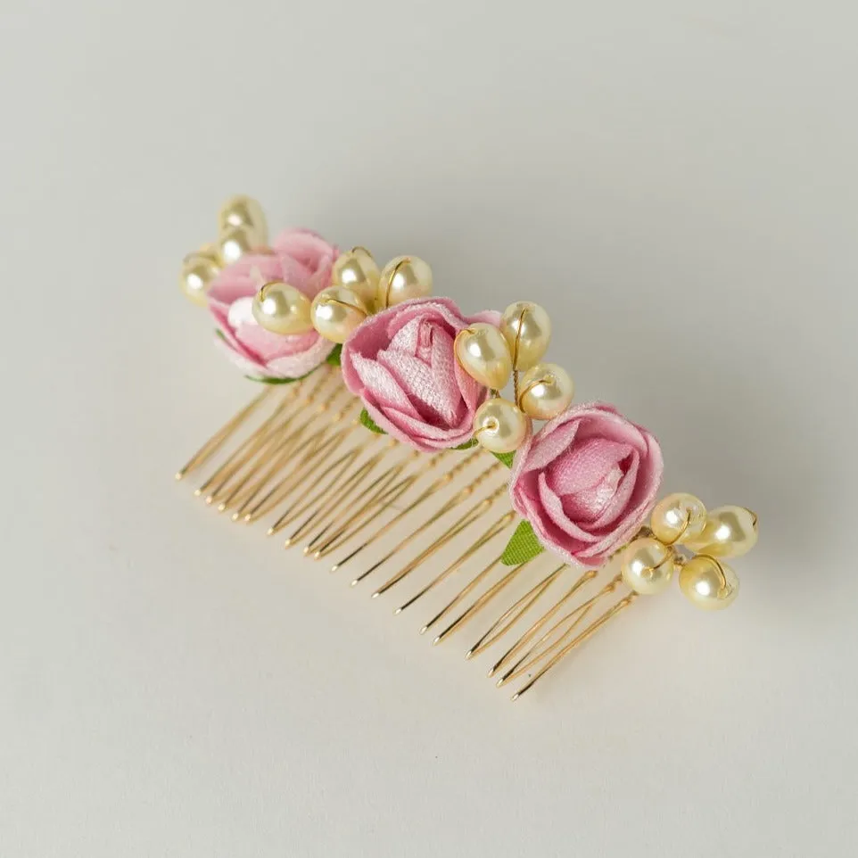 Nyra Comb
