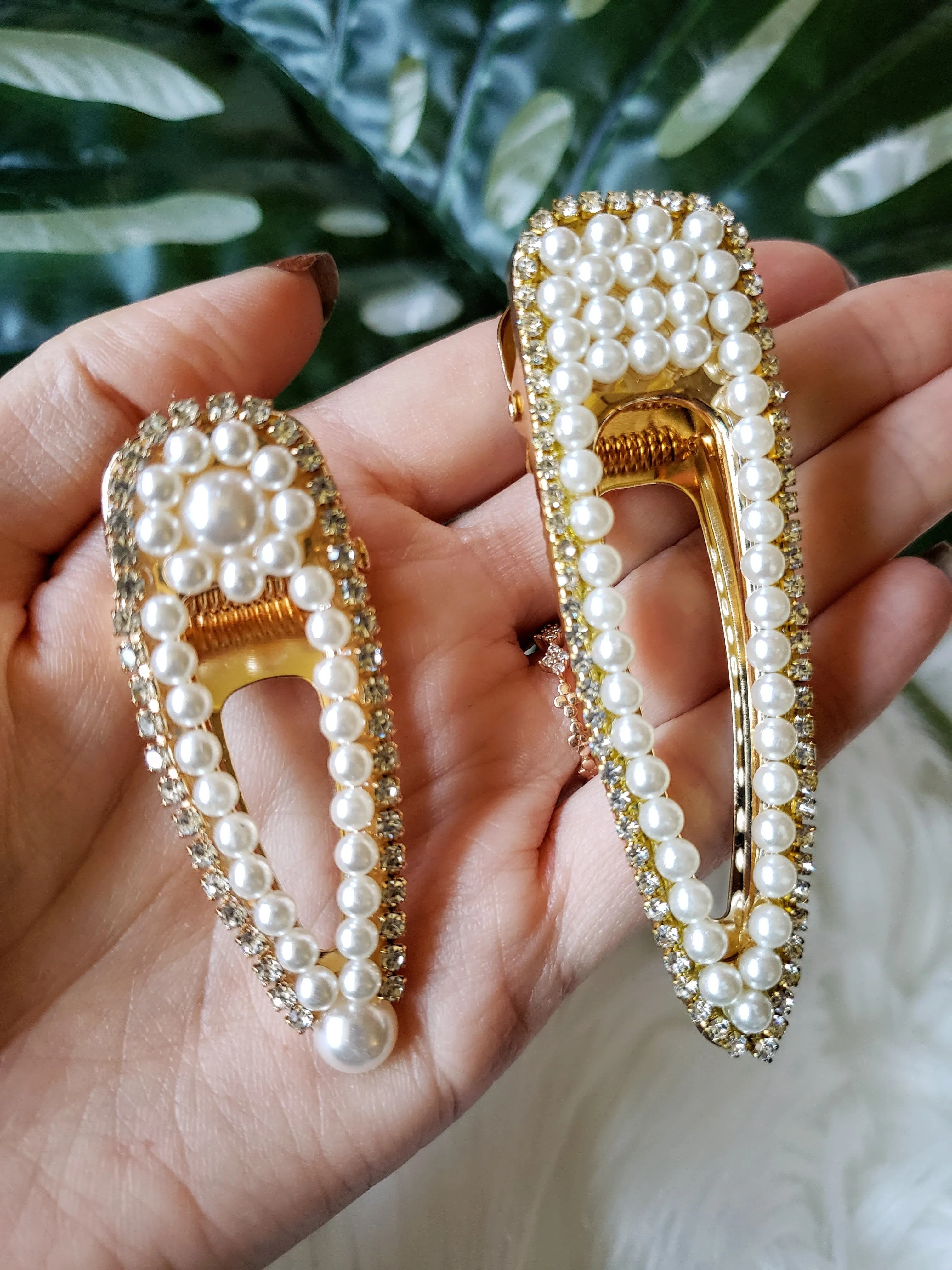 Pearl Hair Clip Duo Set