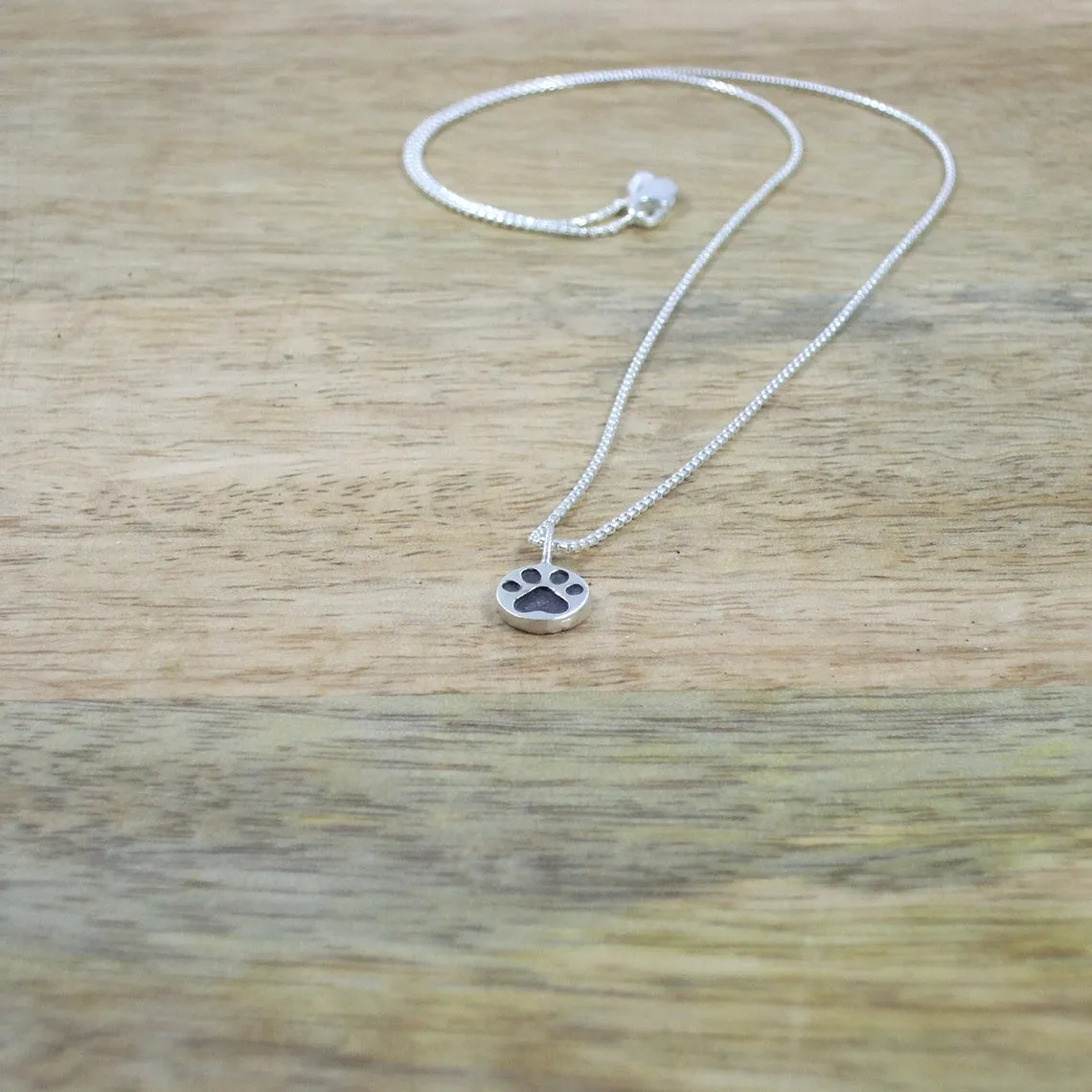 Pequeño Dog Paw Pendant with Chain