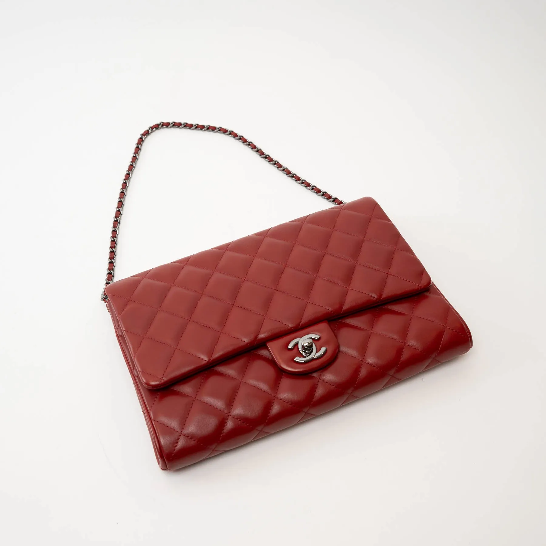 Pre-Loved Chanel™ Red Pebbled Leather Handbag