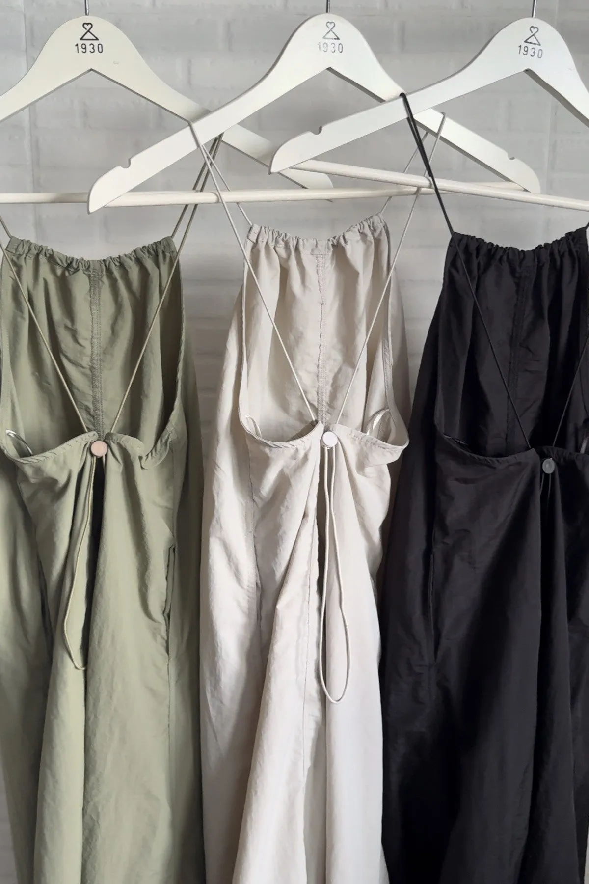 RAELYNN Halter Midi Parachute Dress W/ Toggle Drawstring Back & Hem (Moss Green)