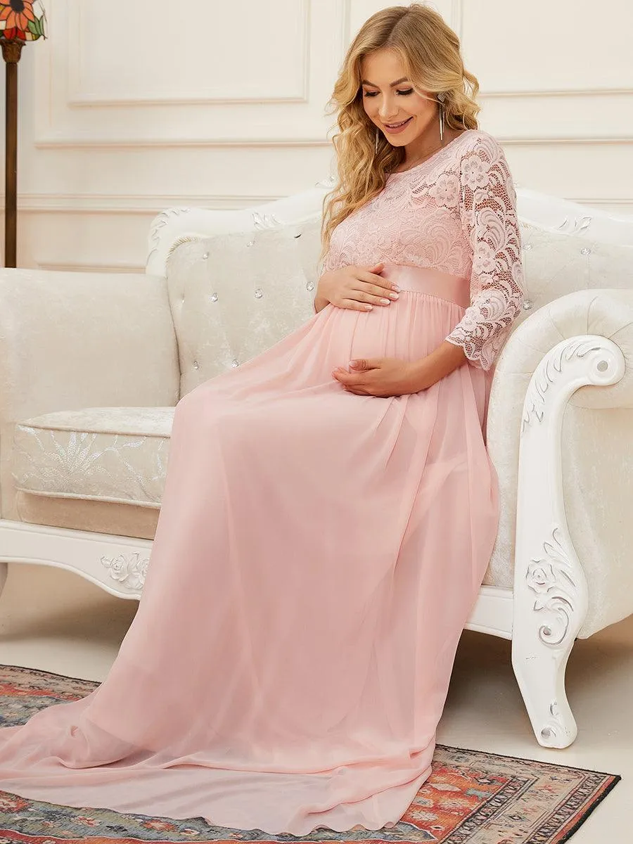 Robe de soirée glamour à demi-manches col rond et dos brodé pour maternité