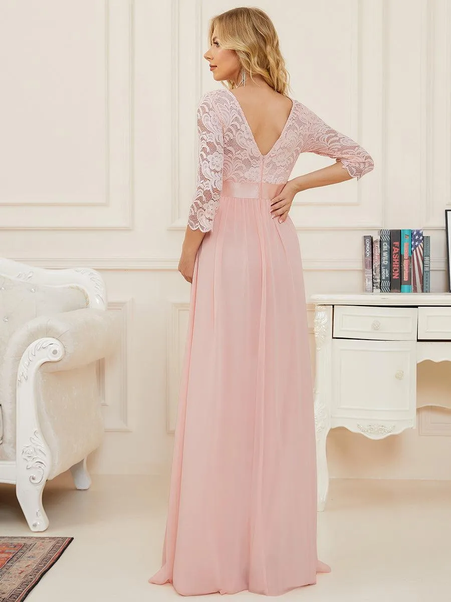 Robe de soirée glamour à demi-manches col rond et dos brodé pour maternité