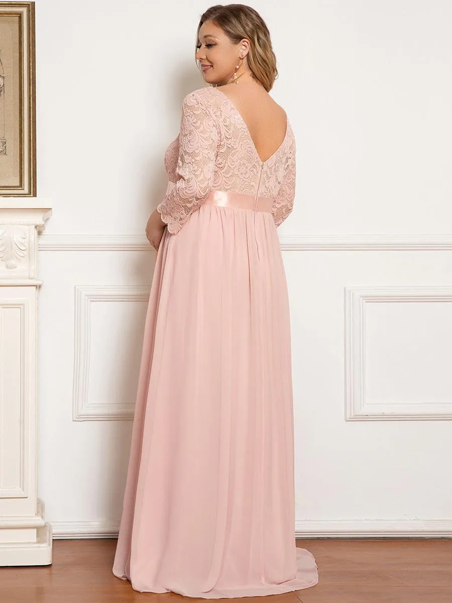 Robe de soirée glamour à demi-manches col rond et dos brodé pour maternité