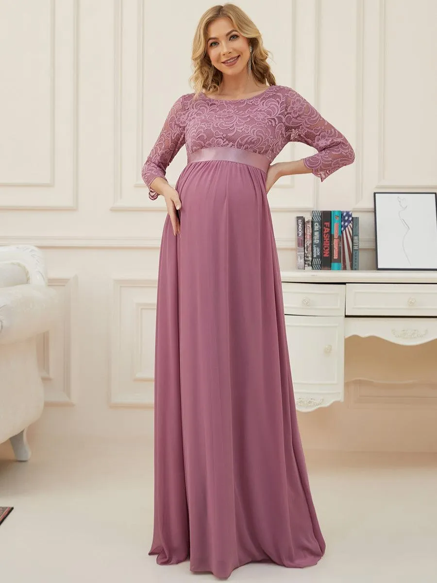 Robe de soirée glamour à demi-manches col rond et dos brodé pour maternité