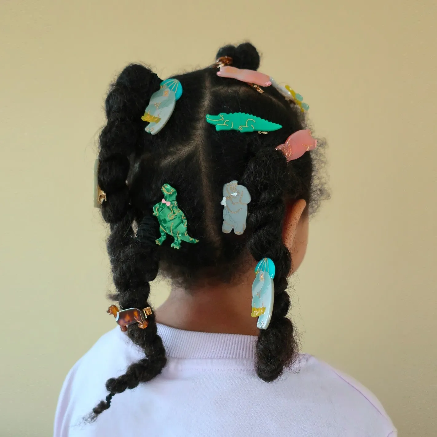Showering elephant hair clip