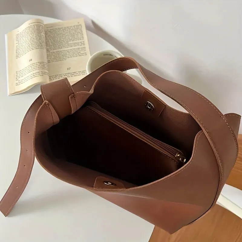 Sleek Minimalist Handbag for Every Occasion