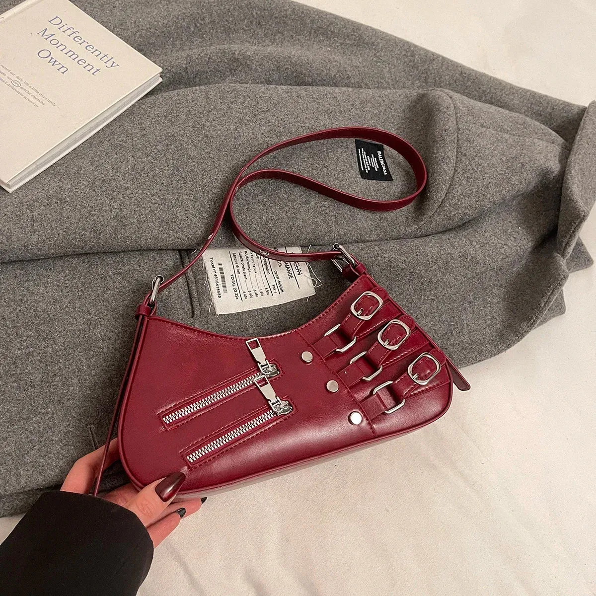 Small Faux Leather Underarm Retro Handbags