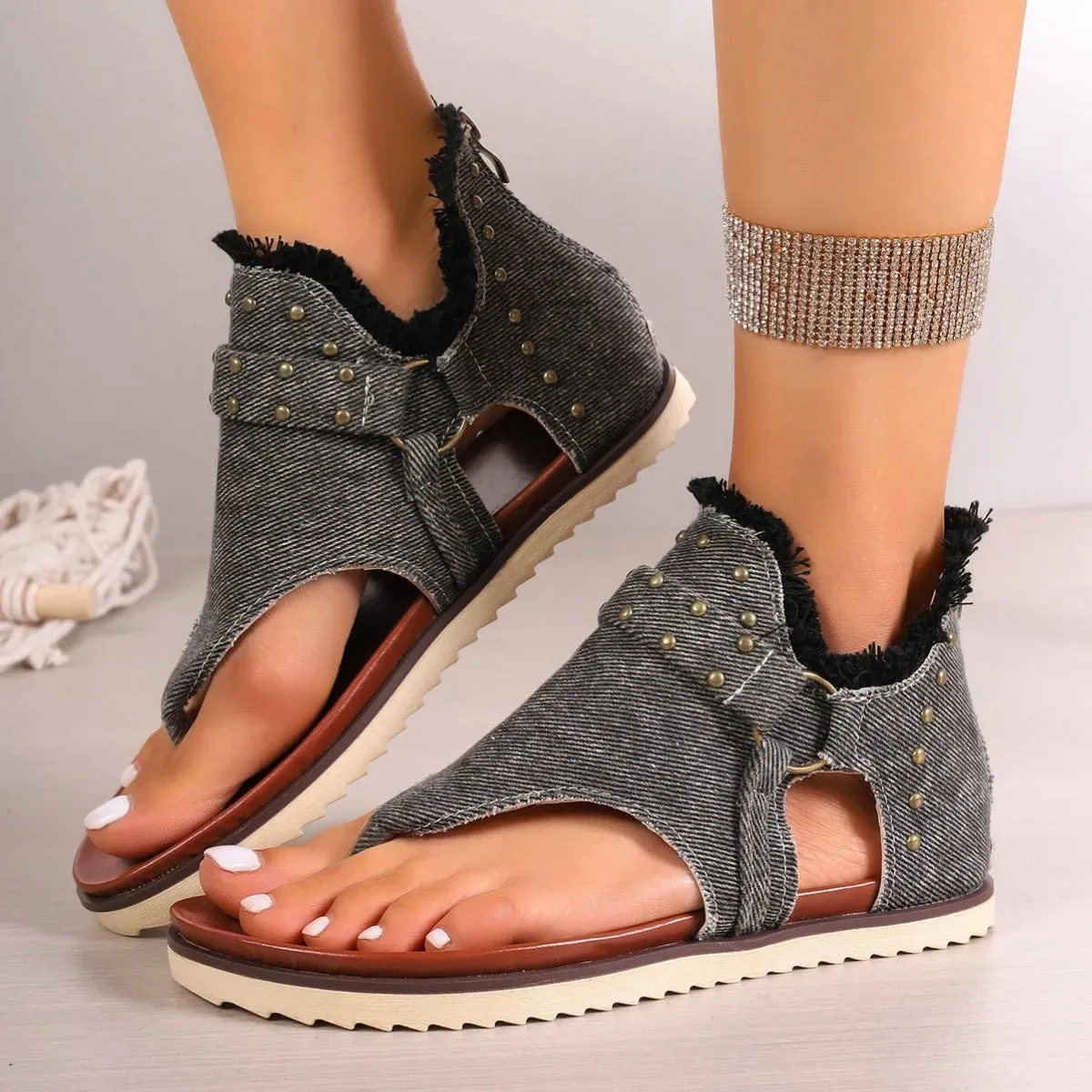 Toe Post Flats Sandals