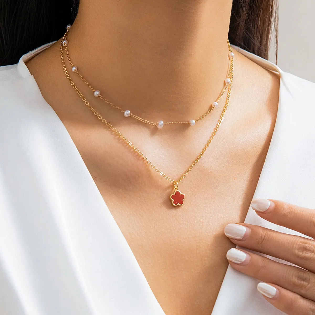 Trendy Layered Enamel Five-Pedal Flower Pendant Chain Necklace Set