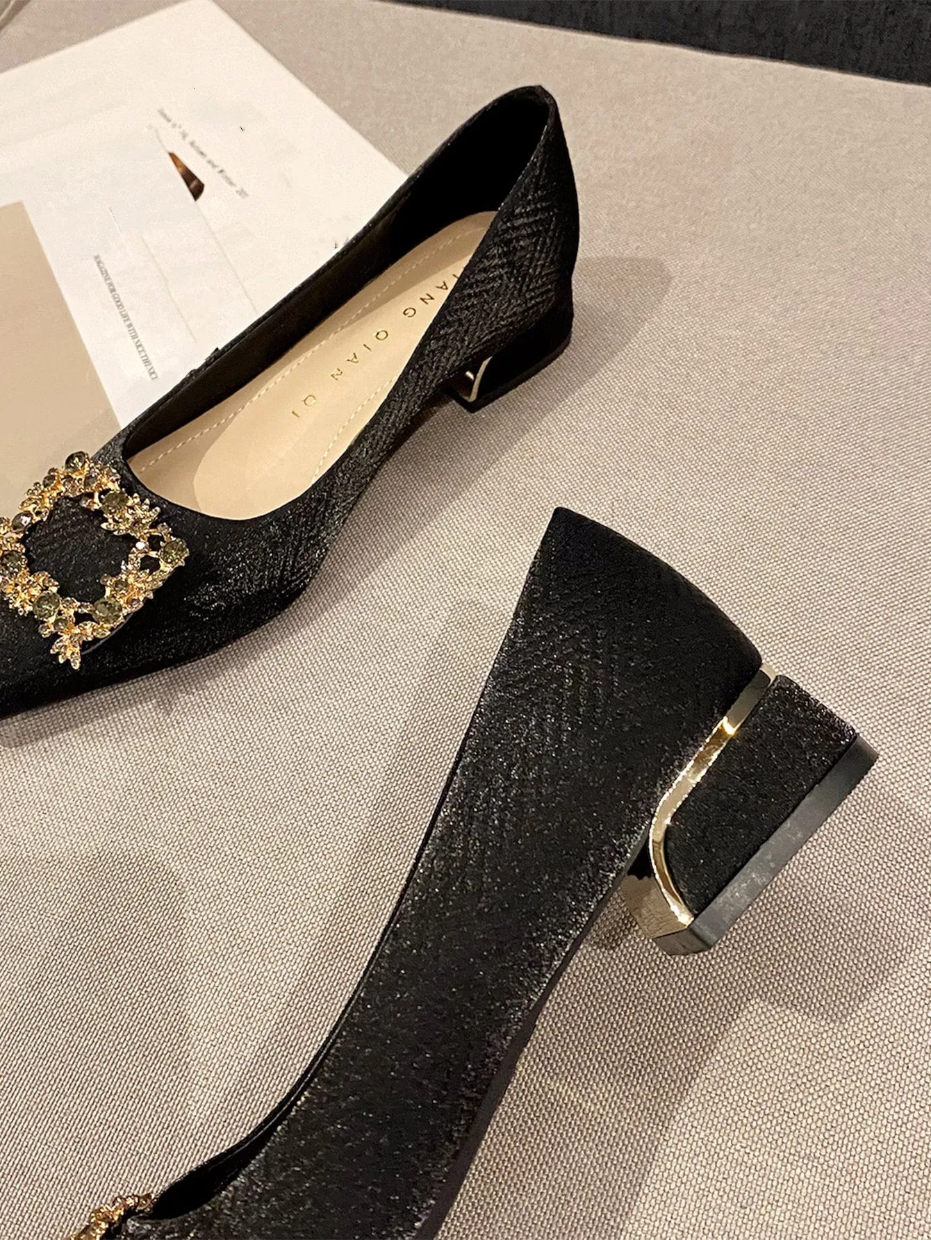 Women Rhinestone Metal Decor Flats, Fashionable Point Toe Flats